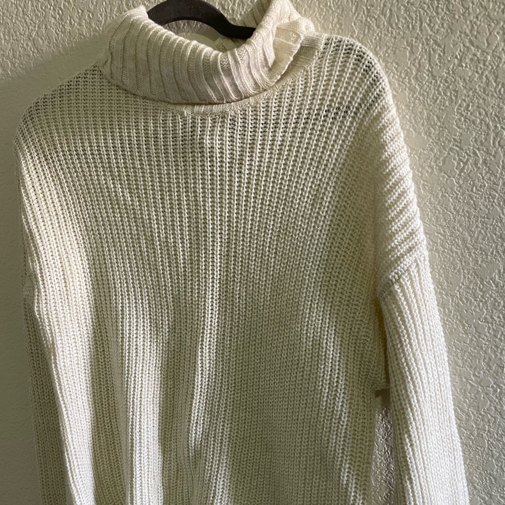 Woman sweater